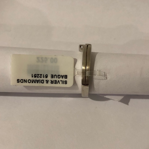 Sterling Silver .925 with a Canadian Diamond Viara - Picture 3 of 6